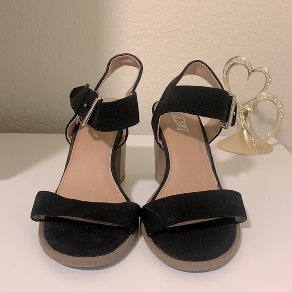 Simple Black Block Heel Strapped Sandals. BRASH. Gently Worn. Size US 7 1/2 - Picture 3 of 9